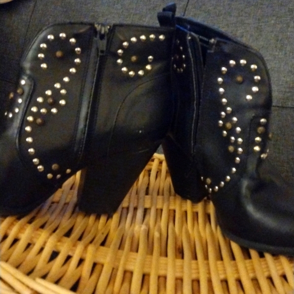 Mossimo Boots - Picture 4 of 4